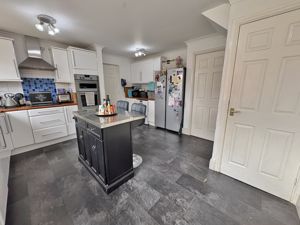 Photo 19- click for photo gallery